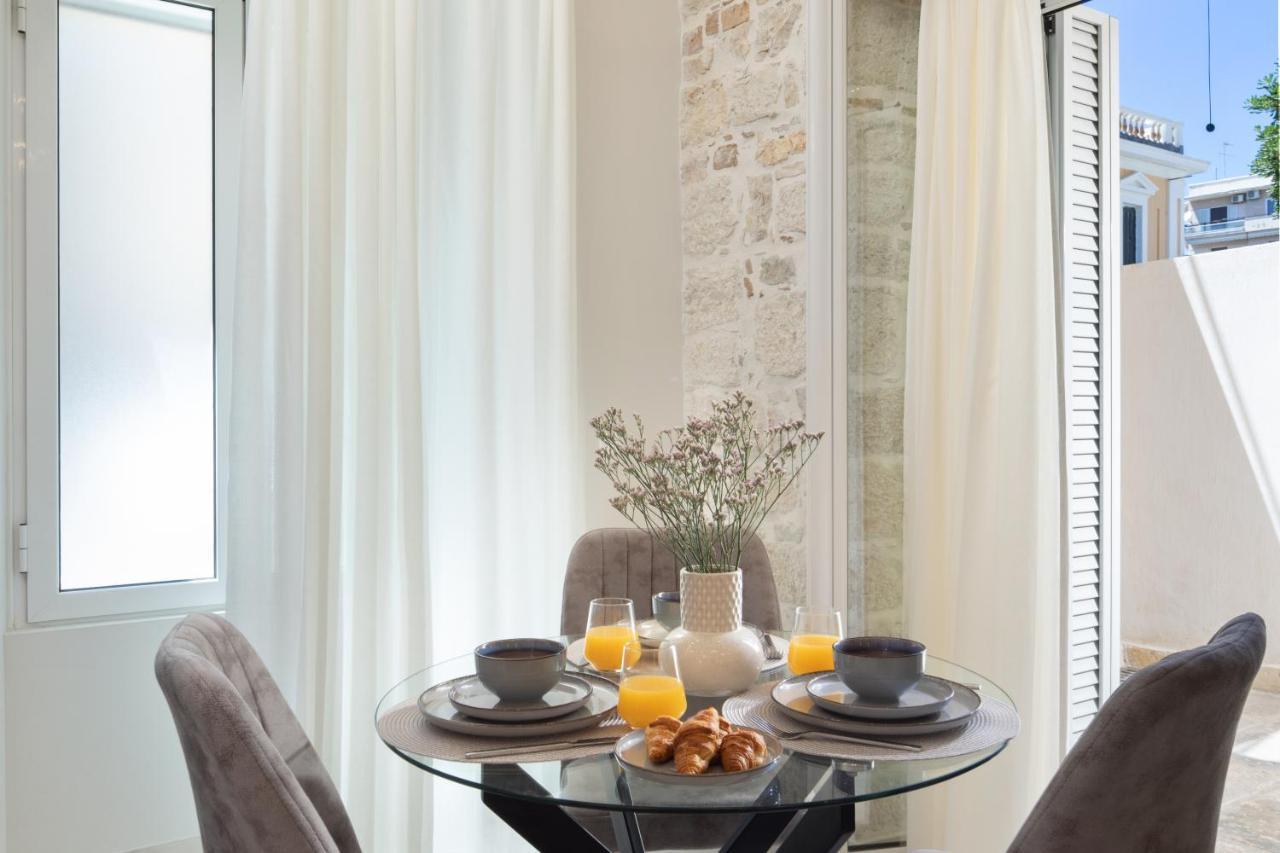 Modern-Vintage Old Town Suites Corfu  Esterno foto