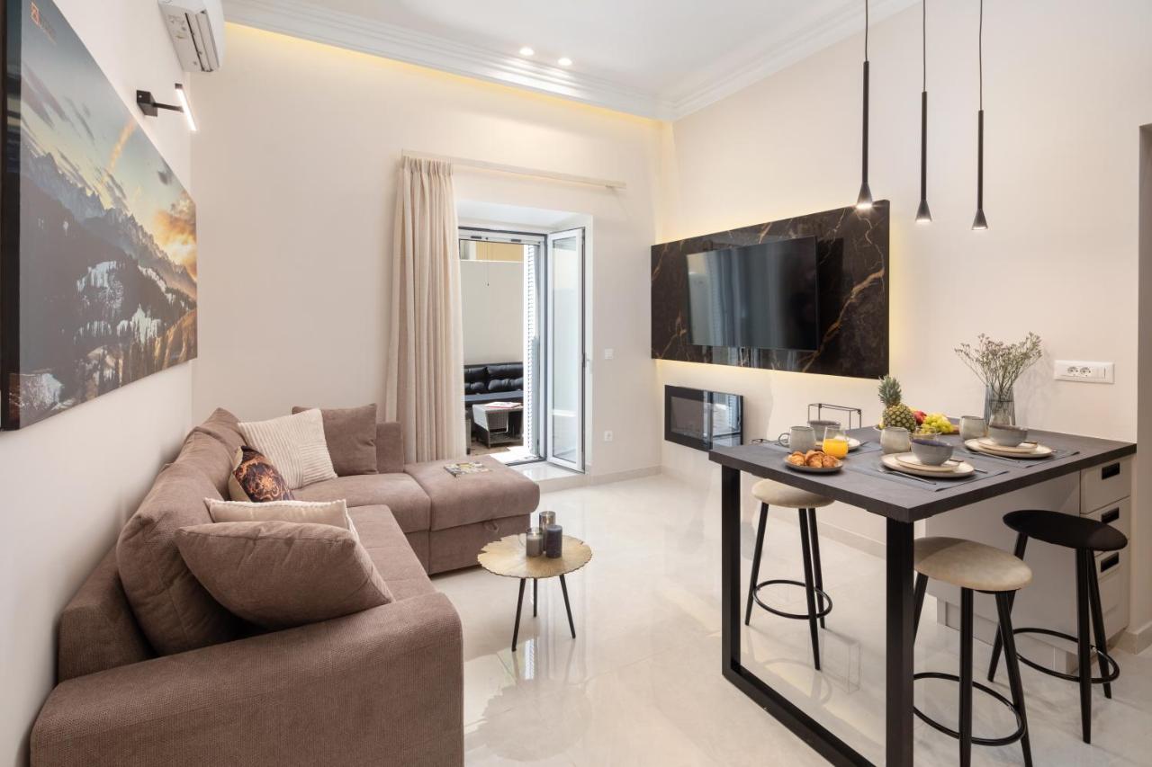 Modern-Vintage Old Town Suites Corfu  Esterno foto