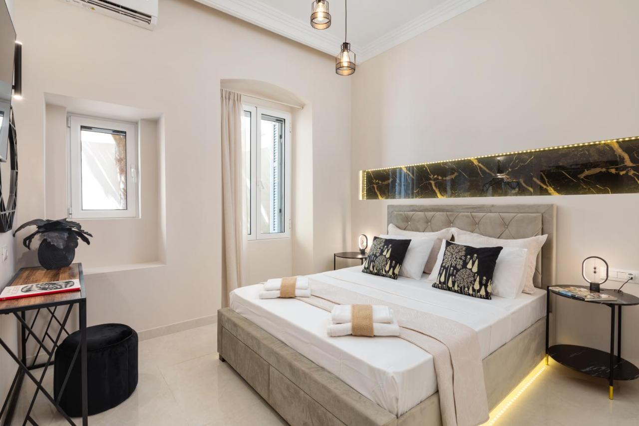 Modern-Vintage Old Town Suites Corfu  Esterno foto